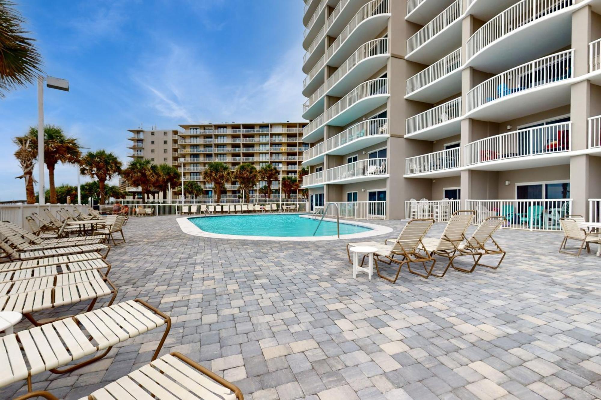 Tradewinds #1208 *