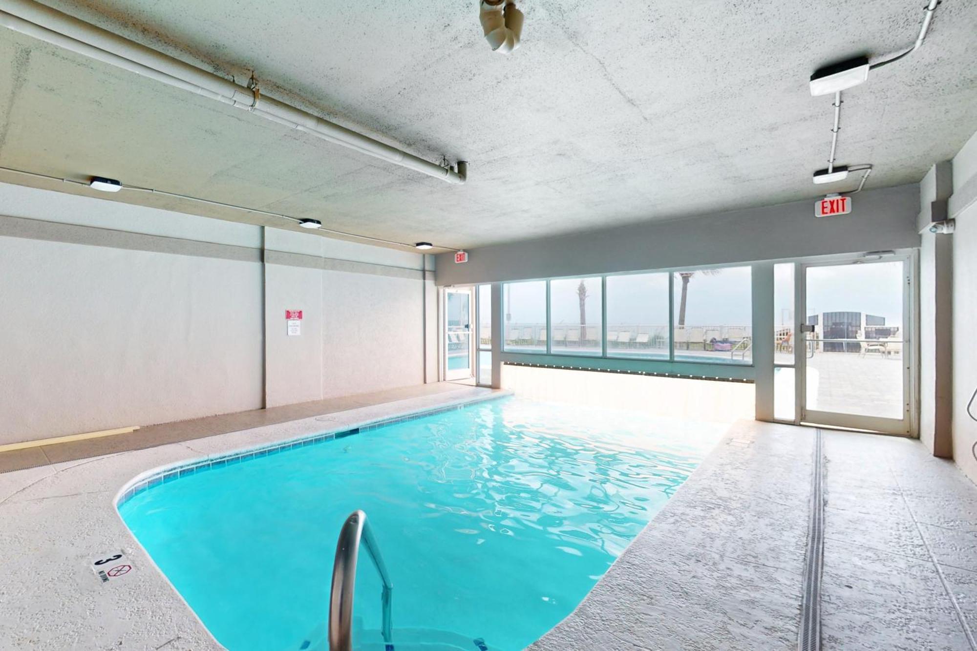 Apartment Tradewinds #1208